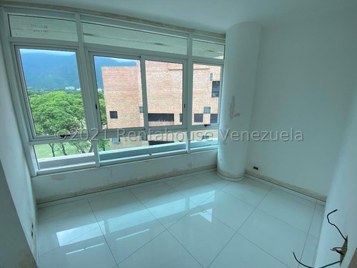 Pent-house En Venta Urb. Campo Alegre, Caracas. 24-26693 Yf
