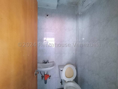 Yonny Silva Rentahouse Vende Excelente Edificio En Valle Arriba Guatire Rcys 24-23134