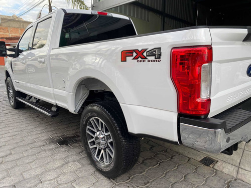 Imagen 14 de 15 de Ford F-250 2017 6.7l Super Duty Cab Dob Diesel 4x4 At
