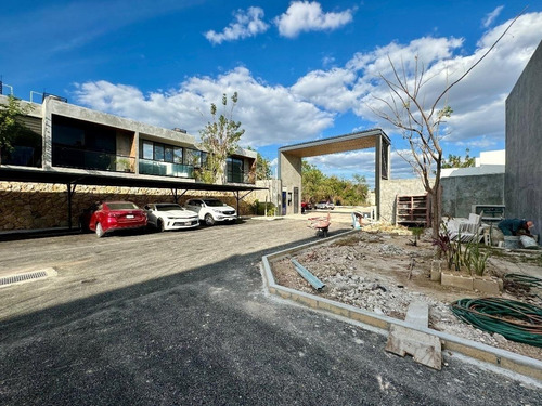 Townhouse En Venta En Temozón Norte En Merida Yucatán.