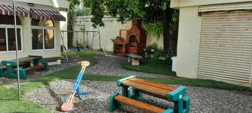Casa / Local Alquiler En Ensanche Julieta Morales