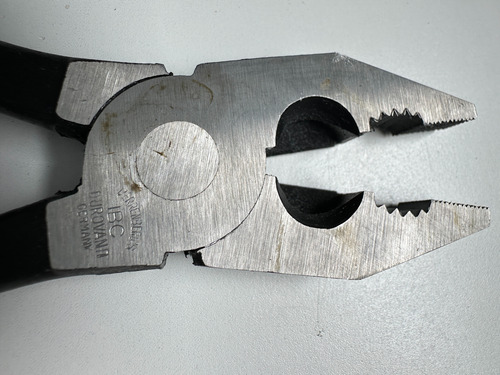 Pinza Alicate Universal Ibc Durovanit Alemana 18 Cm