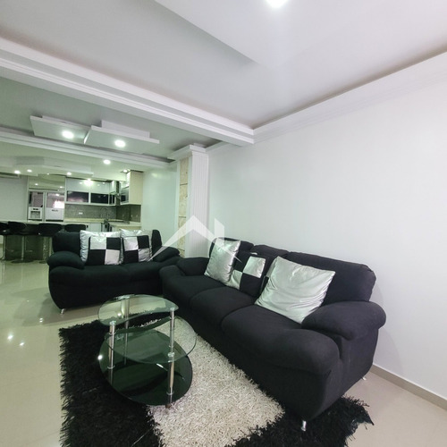 Imagen 5 de 12 de Townhouse En Venta C.r Brisas De La Romanza - Nueva Barcelon