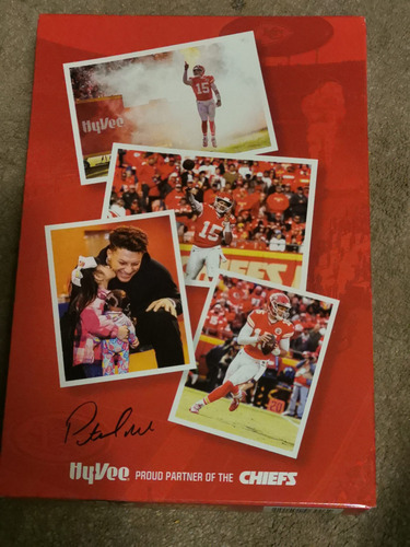 Mahomes Cereal Magic Crunch Cereal Hy-vee L.edition
