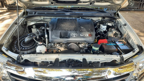 Imagen 9 de 15 de Toyota Sw4 3.0 At 7 As 2013 Durzo Automoviles
