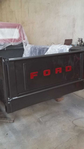 Ford Loba V8