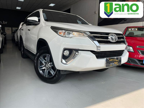 Toyota Hilux SW4 2.7 Srv 7 Lugares 4x2 16v