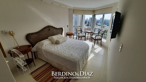 Apartamento En Torre Moderna Con Servicios En La Parada 4 De La Mansa- Ref: 910