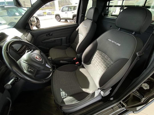 Fiat Strada 2018 1.8 16v Adventure Ce Flex 2p