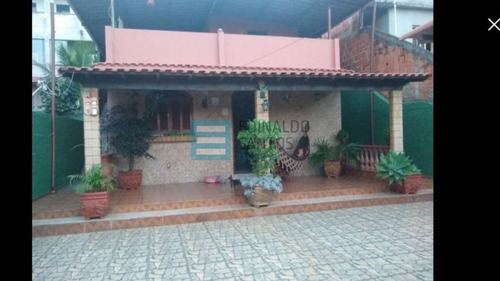Imagem 4 de 15 de Edinaldo Santos - Casa De 2/4 Com Terraço Coberto E 3 Vagas De Garagem - 961