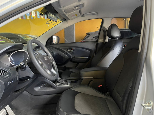 Imagem 8 de 11 de Hyundai Hb20 2018 1.6 Comfort Plus Flex 5p