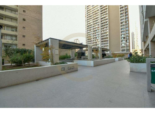 Céntrico Depto. En Ñuñoa, Excelente Edificio