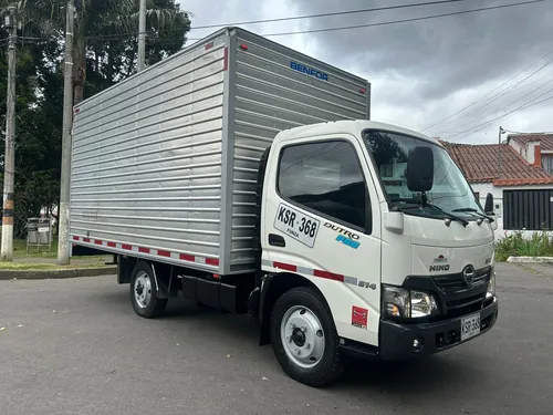 Hino Xzu-640l 4.0 Mt Diesel Furgón