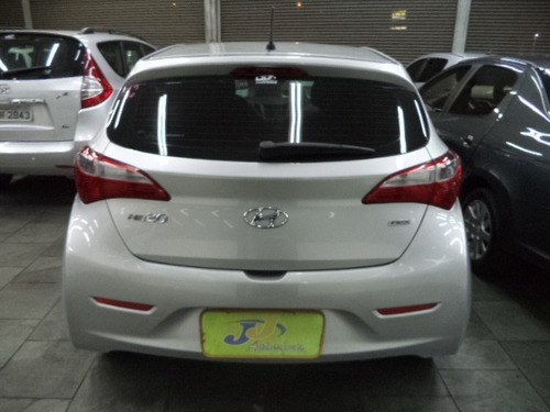 Imagem 9 de 13 de Hyundai Hb20 1.6 Comfort Plus Flex Autom Completo Couro 2015