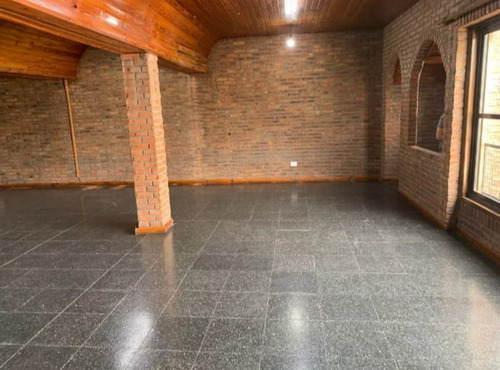 Imagen 8 de 19 de Amplio Local Ubicado En Planta Alta Y Con Terraza - Centro De José C.paz