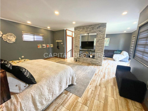 Moderna Casa En Venta: Espacio, Confort Y Estilo (dg)