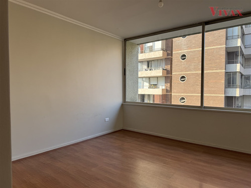 Departamento En Arriendo De 3 Dorm. En Providencia