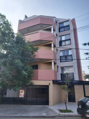 Departamento 2 Amb Con Cochera Y Balcón En Alquiler