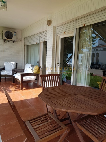Apartamento En Pleno Corazon De La Peninsula De 1 Dor 2 Baños Y Garaje. Y Super Luminoso- Consulte!!!!!!!!!-ref:2418