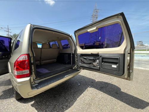 Mitsubishi Montero