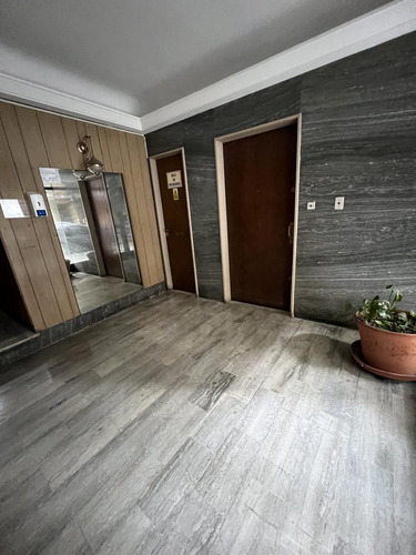 Venta Departamento  Caballito