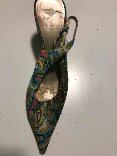 Zapatos Stillettos Sin Talón Con Tira. Estampado Tela. Nine