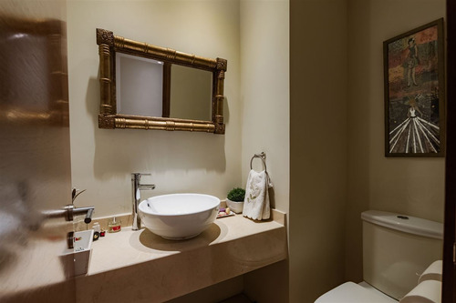 Departamento En Venta De 4 Dorm. En Vitacura