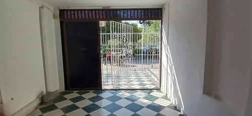 Apartamento Con Local Comercial Excelente Ubicación Cod 68790