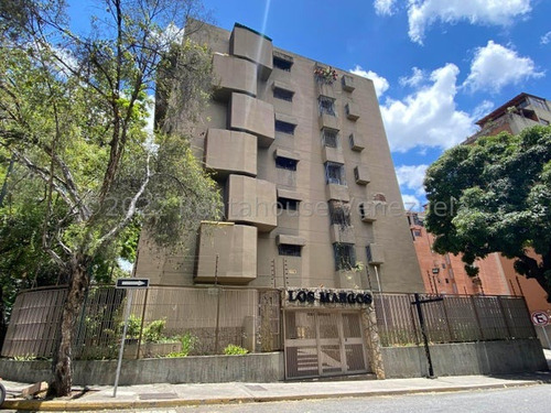 En Venta Lindo Y Cómodo Apartamento En La Campiña. 24-9409jl