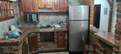 Imagen 11 de 14 de Gerybet Varela Rentahouse Mp 2216300 Sabana Del Medio