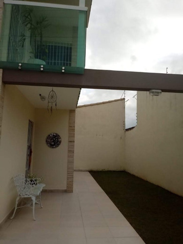 Não Perca!!! Aqui Você Pode Morar Ou Passar Suas Férias - Sobrado Com 2 Suítes Lindoooo A Menos De 400m Da Praia Em Itanhaém - Ca00008 - 34050010