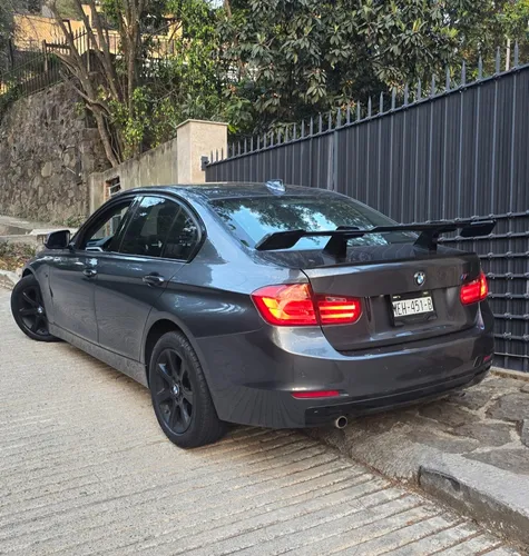 BMW Serie 3 2.0 320ia Luxury Line At
