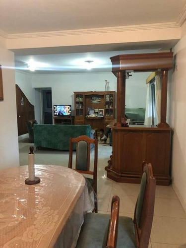 Venta - Casa Con Gran Arboleda En Los Portillos Bayugar Negocios Inmobiliarios