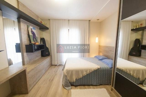 Imagem 4 de 13 de Rua Iririú - Residencial E Comercial - Excelente Sobrado Residencial Com Sala Comercial Mobiliada De Frente Para A Rua. Averba - 163 - 69962088