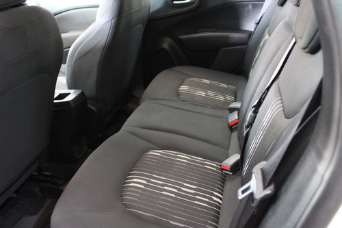 Imagem 8 de 12 de Fiat Toro Freedom 1.8 Automático