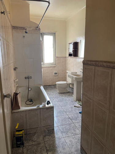 Se Vende Depto Metro L1 Santa Lucia4d/2b Mas De 100 M2 Piso2