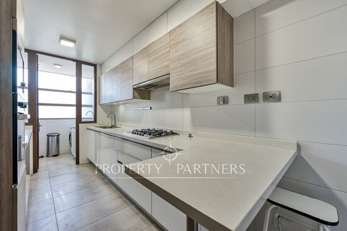 Excelente Duplex Con Quincho En Azotea, Dehesa Cen...