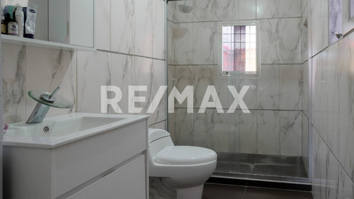 Imagen 14 de 25 de Casa En Venta Monteserino Cod:147225 Albert Gonzalez 04121444789 (solo Clientes)