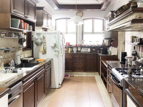 Imagen 11 de 23 de Casa En Venta Vicente Lopez Historica Gran Parque C/pileta