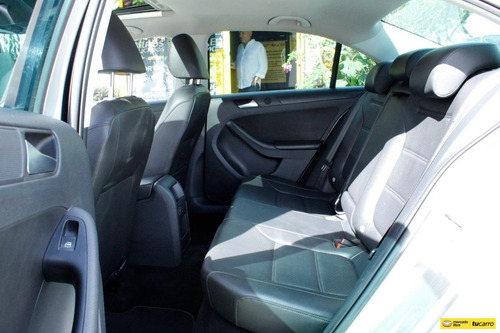 Imagen 14 de 25 de Volkswagen 2.5 New Jetta Comfortline