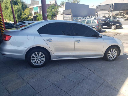 Volkswagen Vento 2.0 Advance 115cv 2015