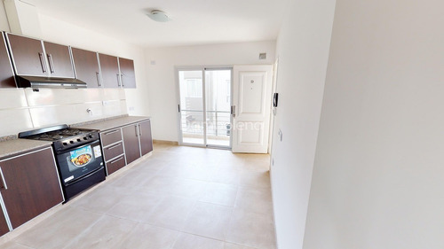 Imagen 1 de 10 de Departamento En Venta O Permuta Ubicado En San Antonio De Padua, Merlo