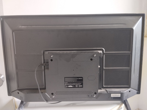 Imagen 4 de 7 de Televisor Hyundai De 32 Para Repuesto O Reparar