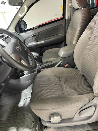 Imagen 8 de 14 de Toyota Hilux Kavak