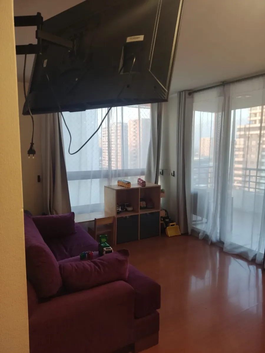 Imagen 2 de 10 de Arriendo Luminoso Depto De 3 Dorm, 2 Baños +estacionamiento