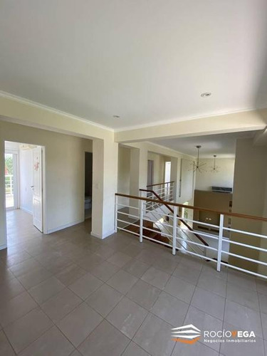 Imagen 11 de 23 de Distinguida Propiedad A La Venta En Barrio Cerrado Santa