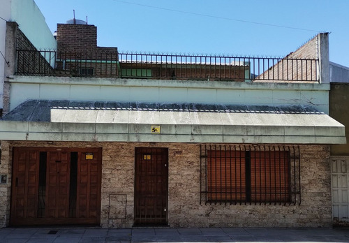 Casa 5 Amb En Venta En Villa Madero Con Pileta