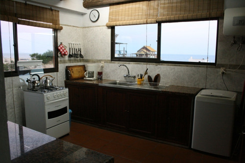 Imagen 13 de 21 de En Venta - Gran Casa En La Viuda A 50m De La Playa