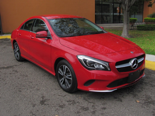 Imagen 14 de 15 de Mercedes-benz Clase Cla 1.6 200 Cgi Sport At