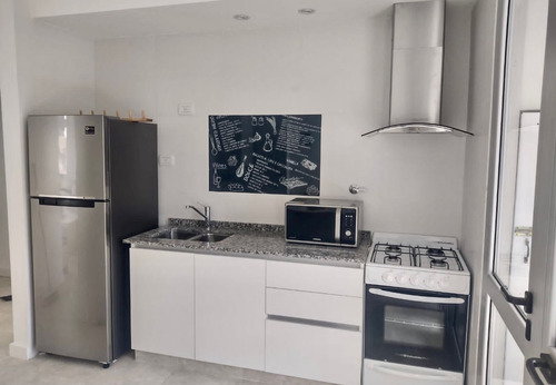 Imagen 13 de 29 de Departamento En Alquiler A Metros Del Mar Con Servicios